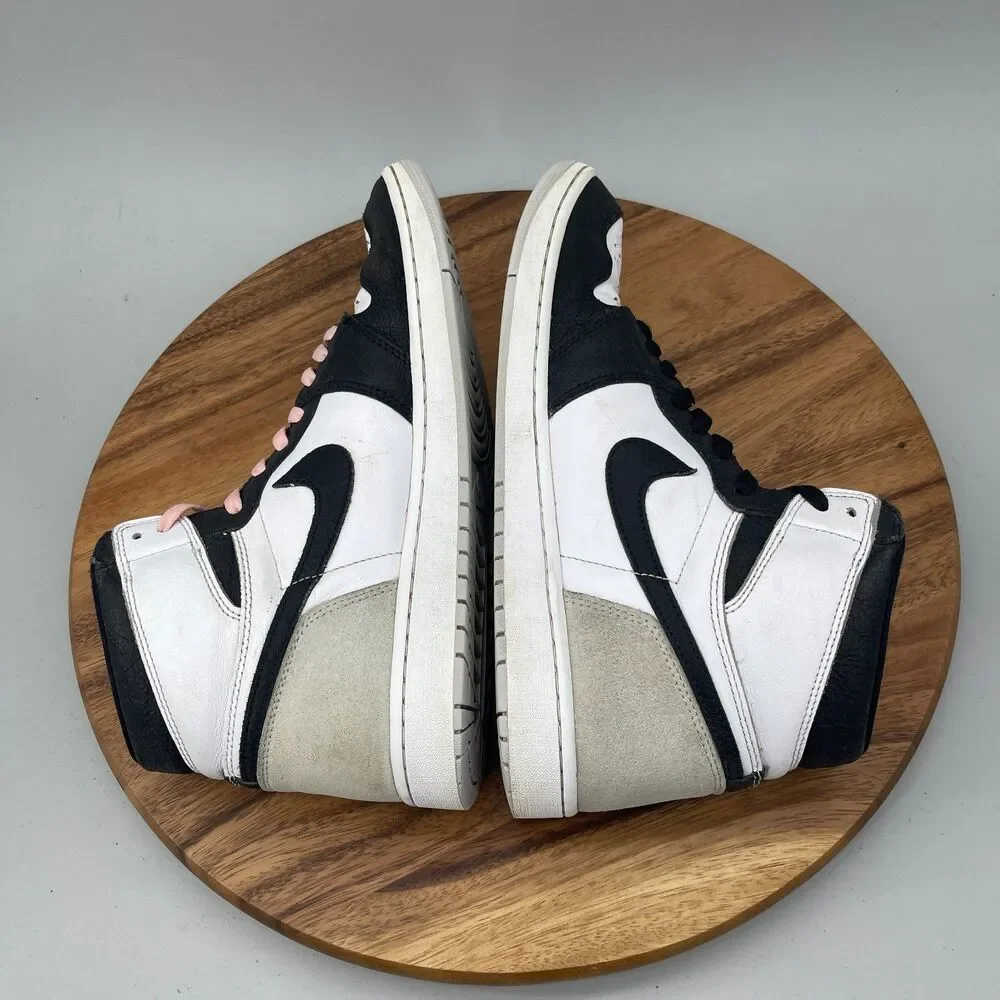 Nike Air Jordan 1 Retro High Shoes Mens Size 12 White Black Retro Sneakers